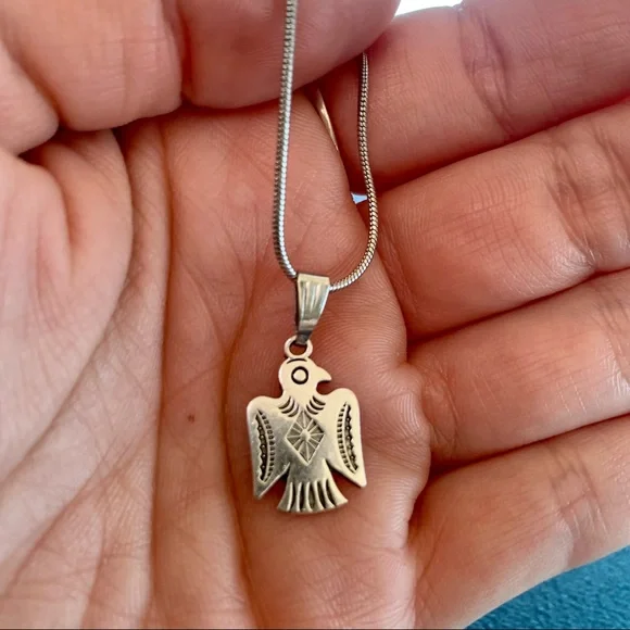 • NEW!  Dainty Thunderbird Choker • - Picture 5 of 12